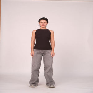 Camiseta sin mangas informal para mujer, camiseta clásica sin mangas, suave y transpirable, para uso diario, Top básico de verano, ropa cómoda y elegante - Product Image 1