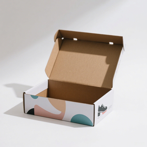 Boîte à chaussures en carton ondulé kraft personnalisée et emballage pour baskets, boîte pliable à fermeture automatique pour l'expédition - Product Image 5