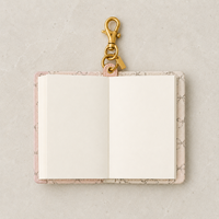 LABON Carnet A7 personnalisé avec porte-clés, couverture crème, motif nœud, pour capturer de beaux moments, pages vierges, chaîne dorée, breloque de sac, OEM ODM