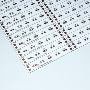 <span class=keywords><strong>Mankun</strong></span> Super Slim 1,6 mm pour PCB LED Certifié ISO9001/CE Épaisseur de cuivre 1 oz Surface OSP Fabriqué en usine Aluminium dur - Product Image 5