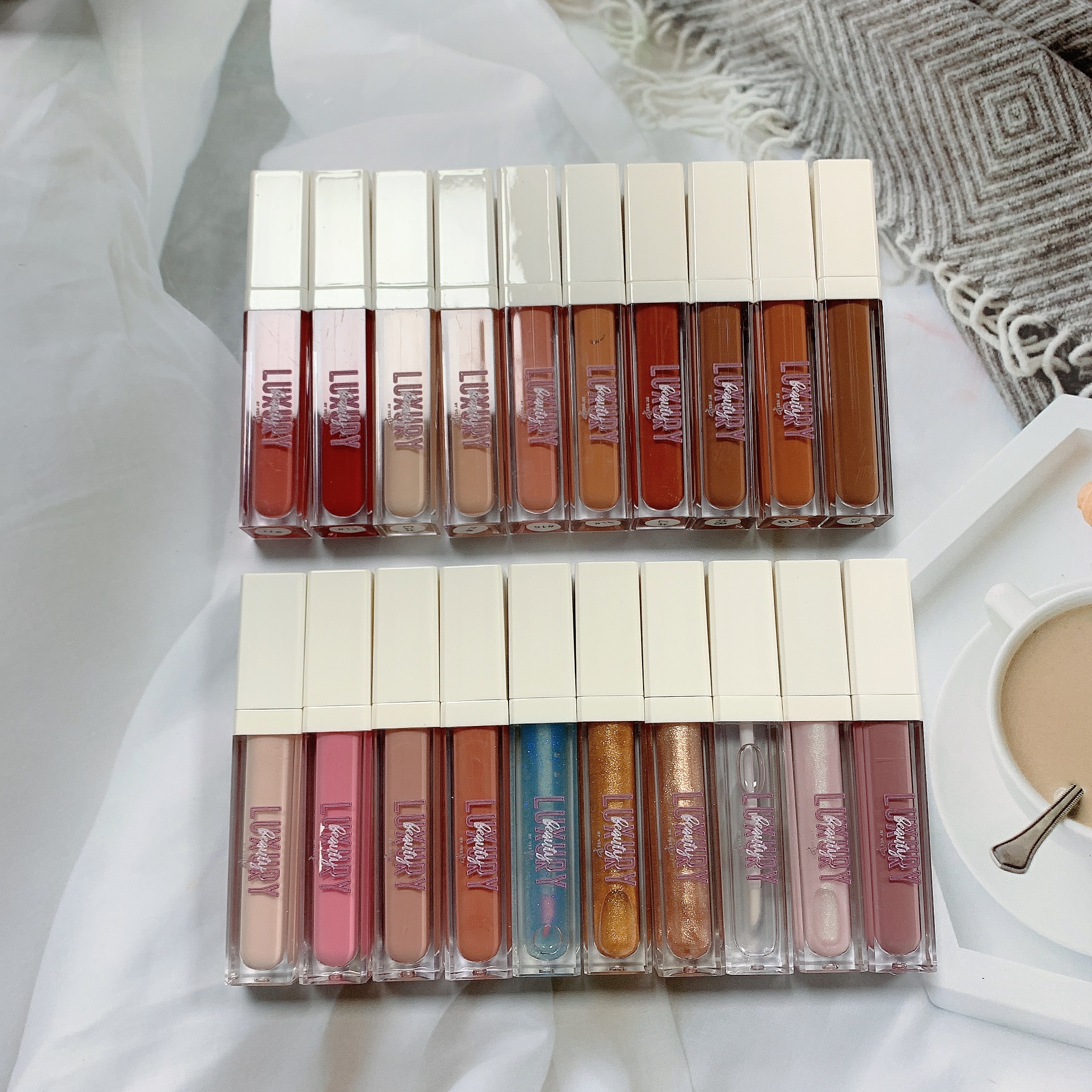 Оптовая продажа, Увлажняющий блеск для губ, органический Матовый жидкий блеск для губ от частного производителя