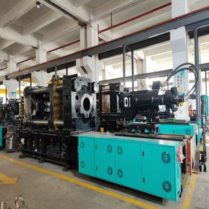 Máquina de moldeo por inyección 500T PP de fabricante profesional para contenedores de basura domésticos Procesamiento de estilo Horizontal <span class=keywords><strong>PET</strong></span> ABS EPS - Product Image 5