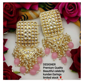 ต่างหูประดับลูกปัดชุบทองสีชมพู - Product Image 1