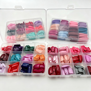 Venta al por mayor de pegatinas 3D mate de almendra y ataúd para <span class=keywords><strong>uñas</strong></span> postizas de salón, cobertura completa, estilo francés, diseño acrílico ABS desmontable con <span class=keywords><strong>acabado</strong></span> artístico. - Product Image 2