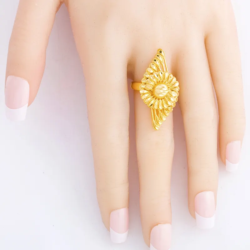 Ethlyn Fine Jewellery Dubai 24K Gold Plating Copper Flower Ring Fashion Wedding Engagement Gold Finger Ring Design for Women R60