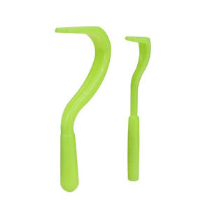 Strumento per la rimozione delle zecche per animali domestici pinzette per pulci e zecche in plastica per cani e gatti - Product Image 1