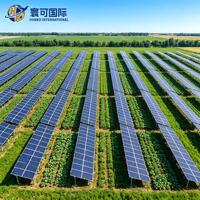 Support de fixation photovoltaïque à hauteur réglable pour ferme agrivoltaïque industrielle, pour la production d'énergie solaire sur terres agricoles