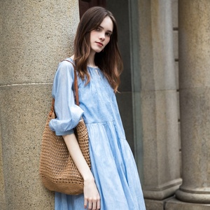 <span class=keywords><strong>Abito</strong></span> midi da donna azzurro a vestibilità ampia, casual, con maniche a <span class=keywords><strong>tre</strong></span> <span class=keywords><strong>quarti</strong></span> e balze, per primavera estate - Product Image 2