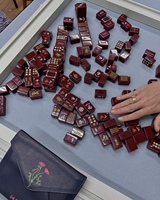 Ensemble de mahjong américain Remsen, 160 tuiles en acrylique couleur sang de bœuf, jeu de Mah-Jongg gravé avec des jokers, cadeau de luxe Brooklyn Brownstone NMJL