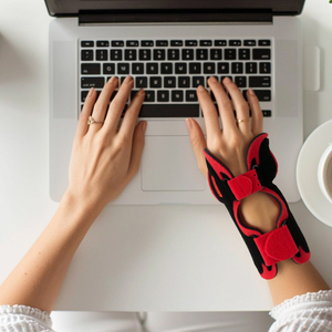 手首矯正バンド練習ツールOEMゴルフスイングトレーニングストレート練習ストラップジョイントサポートブレース付き - Product Image 1