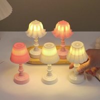 Lampe de table décorative minimaliste Linglan Flower, petite veilleuse mignonne pour chevet et mariages, ornement d'ambiance de table