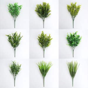 Planta Artificial <span class=keywords><strong>de</strong></span> Eucalipto, Hierba Plástica para Decoración <span class=keywords><strong>de</strong></span> Exteriores, Separación <span class=keywords><strong>de</strong></span> Ambientes, Arreglos Florales, Hojas Verdes <span class=keywords><strong>de</strong></span> Helecho - Product Image 3