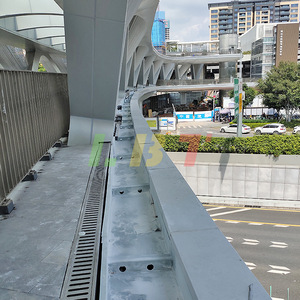 Pasarela Peatonal Libit T6, Estructura de Acero y Fibra de Vidrio, Personalización, Ingeniería de Paisajes Urbanos - Product Image 3