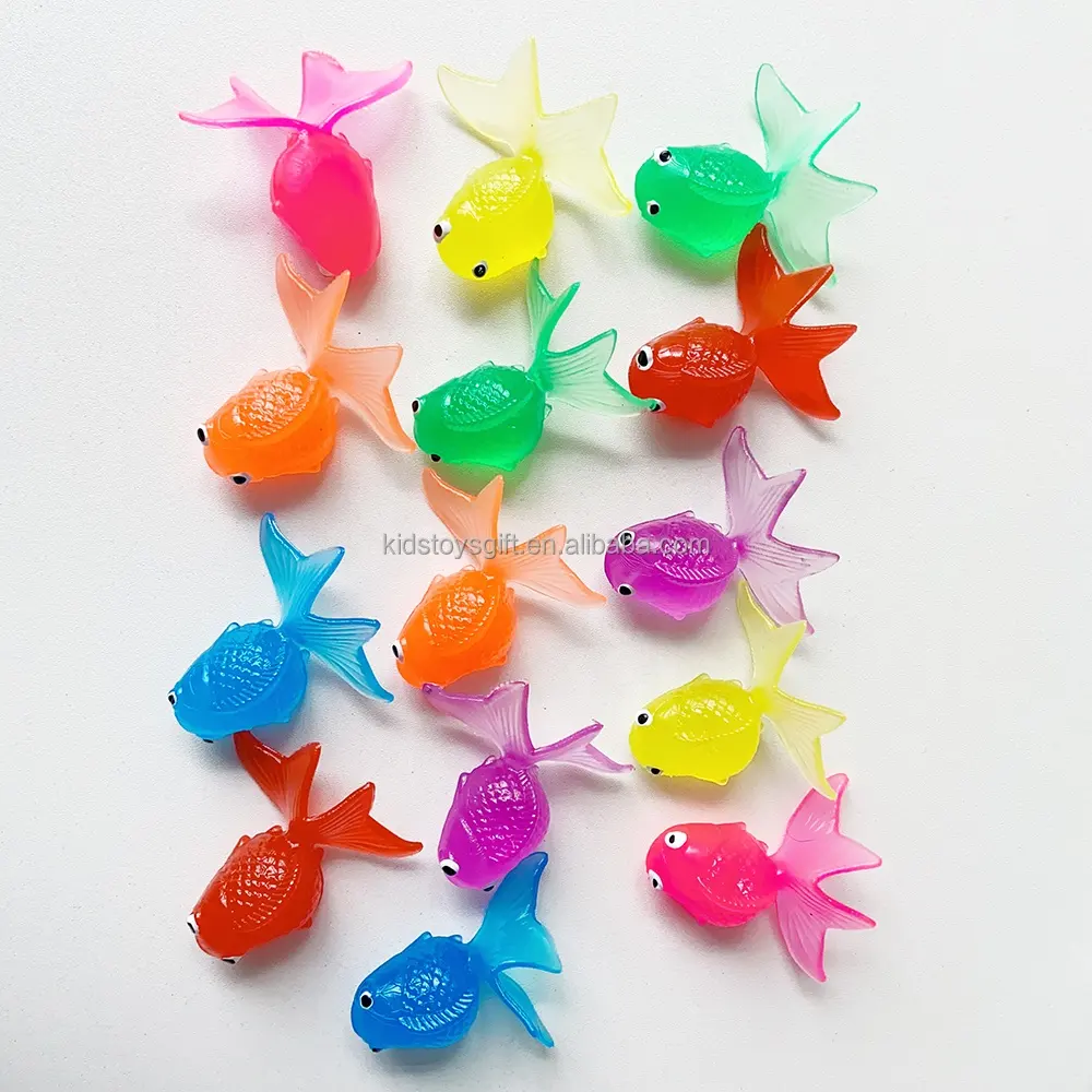 100 Pieces Mini Plastic Fish Decoration Colorful Sea Animals Gold Fish bath Toys for Kids Party Favor Gift Prizes