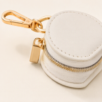 Boîte à bijoux ronde personnalisable à double couche avec boucle, mini boîte cadeau portable pour bague, boucles d'oreilles, collier, présentoir à bijoux