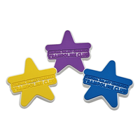 Fournisseur de badges en caoutchouc pas chers, conception personnalisée, logo étoile 3D de dessin animé, épingles en PVC souple avec attache en PVC