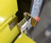 Chine petite machine de moulage par injection plastique de 20 tonnes à 1300 tonnes pour semelle de chaussures en plastique et machine de fabrication de chaussures