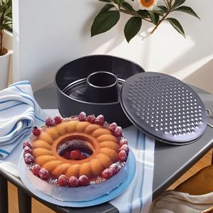 7 Inch Carbon Steel Non Stick Cake Pan With Locking Chimney And Buckle Bottom Round Baking Mold For Home Use - Product Image 1