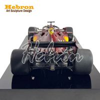 Sculpture de voiture de Formule 1 sur mesure, grand modèle grandeur nature en résine et fibre de verre pour collection et exposition des passionnés de voitures