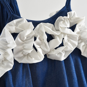 Completo Estivo per Bambine 2026: Top Senza Maniche in Finto Denim e Pantaloni a Gamba Larga con Bretelle in Pizzo - Product Image 2