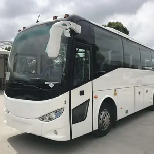 Yutong ZK6122HQA9 2013 105L手動バージョンアフリカテレビ用中古バス60人乗り高級トラベルバスホワイトディーゼルHENパワーエンジン