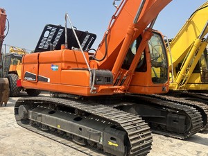 Excavatrice sur chenilles hydraulique d'occasion Doosan DX225LC-9C, modèle 2020, 22 tonnes, 115 kW, d'origine coréenne, en excellent état, disponible en stock. - Product Image 3
