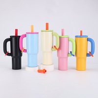 Bouteille isotherme portable en acier inoxydable à double paroi de 40 oz, style sport, avec impression sérigraphiée sur plastique PP