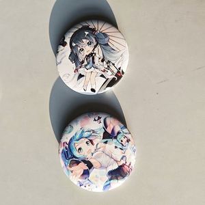 Badges promotionnels personnalisés en fer blanc de haute qualité, en forme d'étoile et de cœur, avec épingle de sûreté - Product Image 3