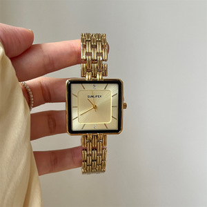 นาฬิกาข้อมือทรงสี่เหลี่ยมที่เรียบง่ายและสง่างามของนาฬิกาควอตซ์หรูหราบางเฉียบสำหรับผู้หญิง - Product Image 3