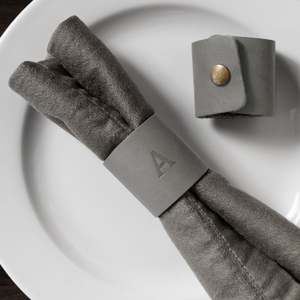 <span class=keywords><strong>Personnalisé</strong></span> En Cuir Restaurant Décoration <span class=keywords><strong>De</strong></span> <span class=keywords><strong>Table</strong></span> <span class=keywords><strong>De</strong></span> Mariage Anneaux <span class=keywords><strong>de</strong></span> <span class=keywords><strong>Serviette</strong></span> - Product Image 2