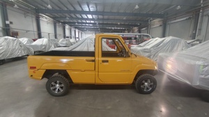 Meilleur prix <span class=keywords><strong>Mini</strong></span> camion <span class=keywords><strong>diesel</strong></span> compact Stationnement facile Grande boîte de chargement pour les entreprises de transport de marchandises - Product Image 2