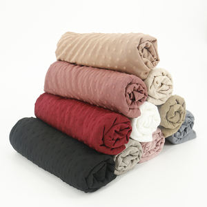 新着工場価格ニュージャージーコットンヒジャブイスラム教徒女性用新品小型ヘアボールジャージースカーフ全11色 - Product Image 1