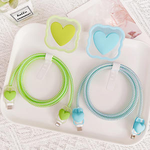 Custodia <span class=keywords><strong>Protettiva</strong></span> <span class=keywords><strong>per</strong></span> <span class=keywords><strong>iPhone</strong></span> 17 Pro Max con Caricabatterie da 40W/20W Apple, Cavo Dati e Cordino di Protezione a Onda con Motivo Love - Product Image 4