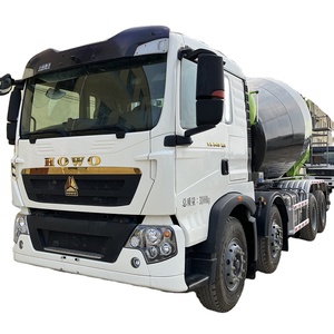 Boutique d'occasion 2022 8x4 12 cubique HOWO TX châssis ZOOMLION boîte supérieure bétonnière camion - Product Image 1