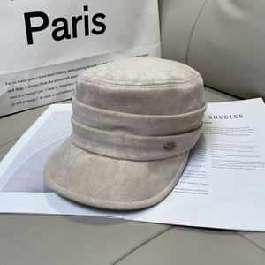 Chapeaux de béret de gavroche pour femmes <span class=keywords><strong>Casquette</strong></span> de gavroche en cuir suédé PU avec bord brodé Chaud Automne <span class=keywords><strong>Hiver</strong></span> Cabbie <span class=keywords><strong>Casquette</strong></span> de <span class=keywords><strong>chimio</strong></span> pour les fêtes - Product Image 5