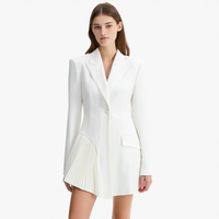 Robe Blazer Blanche Femme Personnalisée en Gros à Manches Longues, Col Cranté, Bouton Unique, Ourlet Plissé Asymétrique, Idéale pour le Bureau et les Fêtes