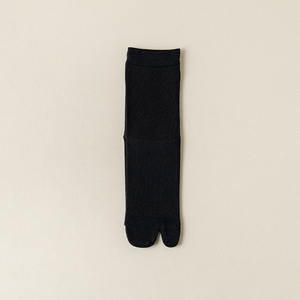 Orteils confidentiels <span class=keywords><strong>chaussettes</strong></span> en coton pour femmes japonais Simple couleur unie tongs sandale orteil fendu <span class=keywords><strong>chaussettes</strong></span> tube moyen pied doigt - Product Image 1