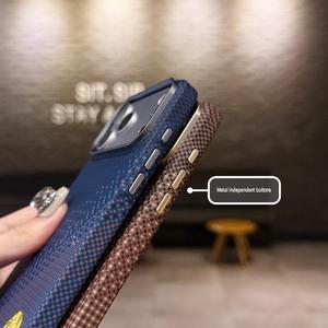 Étui de téléphone magnétique de luxe fin en fibre de carbone pour iPhone 17 15 16 Pro Max 17 Air, coque rigide de protection compatible avec la recharge sans fil - Product Image 3