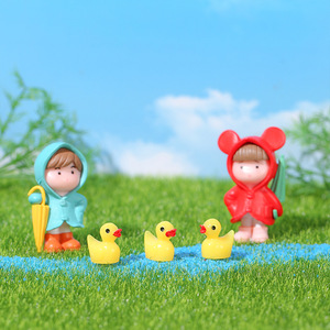 Miniature Resin Figures <b>Raincoat</b> Couple With Yellow Ducks Garden Decor For <b>Kids</b> Room Easter Decoration - Product Image 1