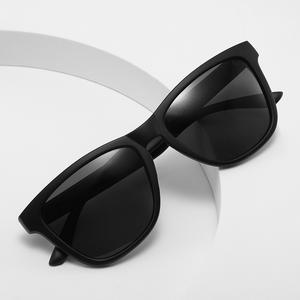 Gafas de Sol Clásicas de Plástico Reciclado UV400, Gafas de Conducir Polarizadas para Hombre, Montura Negra, Lentes TAC, Protección Solar para Viajes - Product Image 4