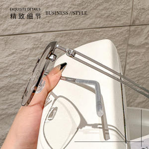 Montures de lunettes Danyang pour hommes en titane pur 2133, demi-cerclées, rectangulaires, légères, style minimaliste - Product Image 2