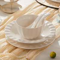 Offre Spéciale – Nouveaux Services de Table Modernes et Luxueux en Porcelaine Gaufrée de Qualité Alimentaire Premium 2026 pour la Maison, les Restaurants et les Hôtels