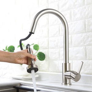 Buse de pulvérisation pour robinet de cuisine Bingtao en acier inoxydable brossé, extractible, avec aérateur et tuyau pour sortie d'eau d'évier - Product Image 3