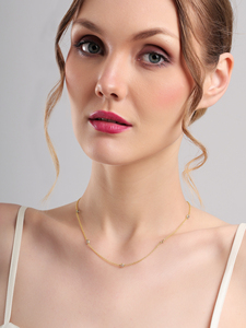 Collier chaîne en topaze bleue dorée avec pierre facettée, maillons dorés, bijoux minimalistes élégants pour femmes - Product Image 3