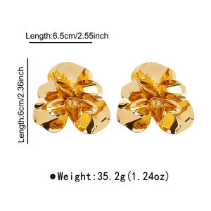 Boucles d'oreilles tendance simples et élégantes de haute qualité 2025, style fleur, alliage de zinc plaqué or 14 carats, bijoux charmants - Product Image 6