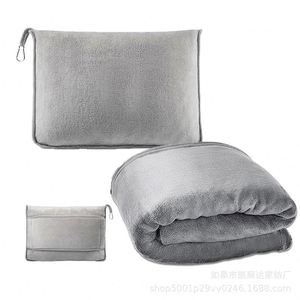 Couverture de voyage portable double face en peluche, détachable, 2-en-1, pour avion, en flanelle de vison nuage - Product Image 6