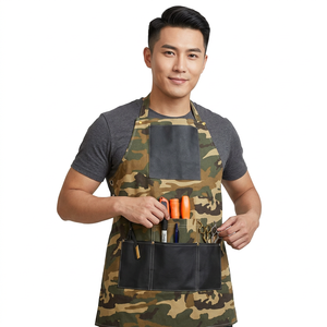 Tablier et cape de barbier camouflage personnalisés avec poches, tablier de salon de coiffure camouflage robuste et utilitaire, tablier de barbier camouflage sur mesure - Product Image 1