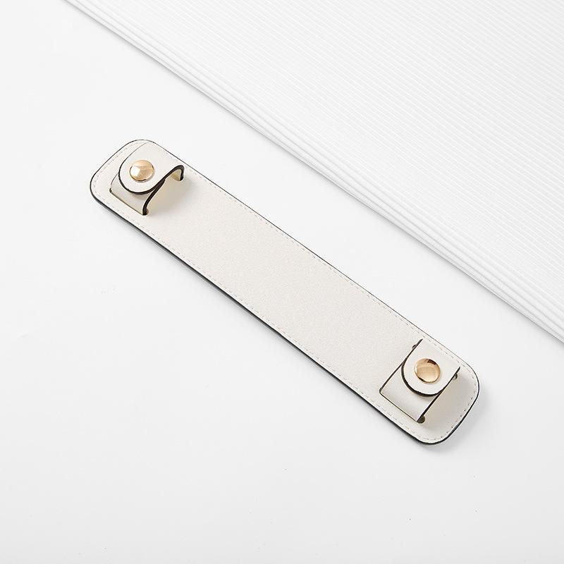 แผ่นรองไหล่สีขาว Glacier แบบกว้าง 1 ชิ้น - หัวเข็มขัดสีทองอ่อน