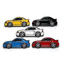 Épinglette en émail personnalisée pour voiture, design Mustang, en métal, à collectionner, badge en émail souple pour souvenir