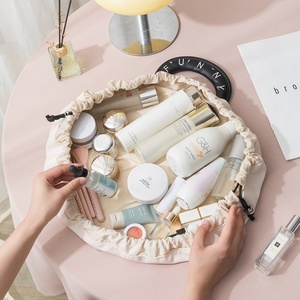 Nouvelle Trousse de Toilette Femme Grande Capacité Imperméable Portable avec Fermeture Éclair Tendance pour l'Extérieur - Product Image 3